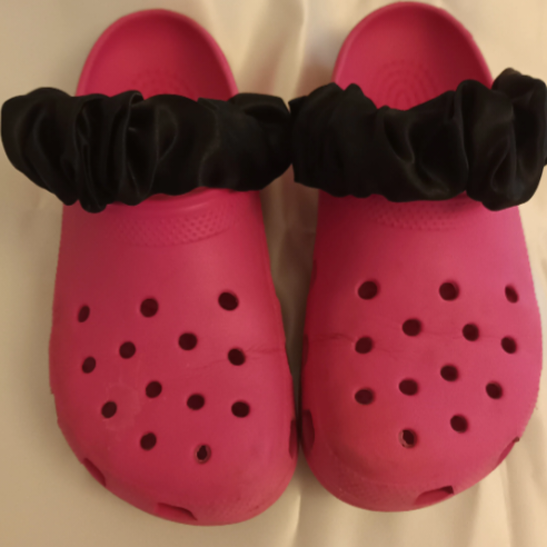 Black satin croc strap scrunchies