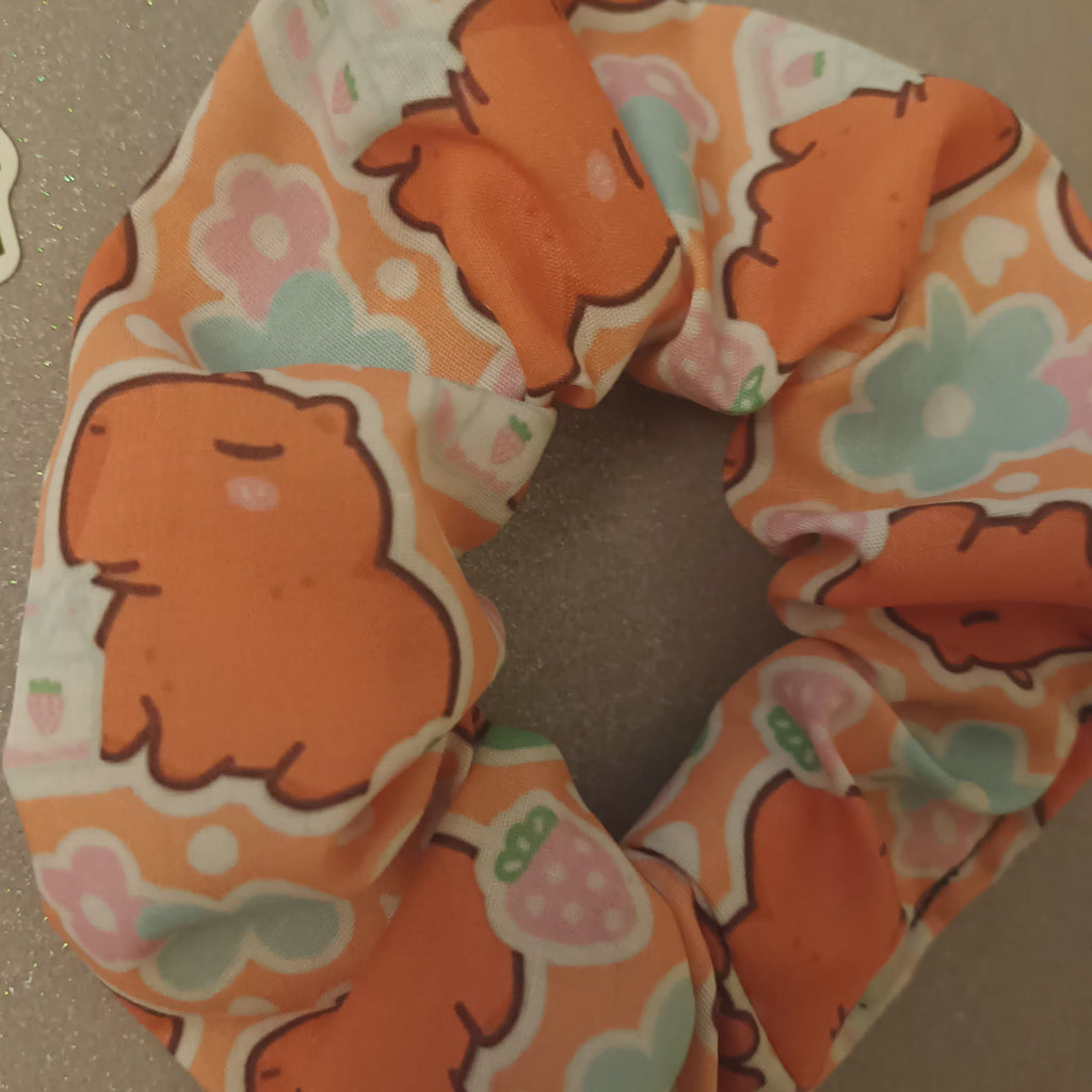 Capybara print hair scrunchie 