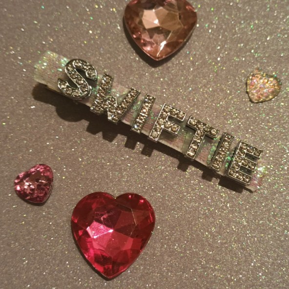 Taylor Swift crystal swiftie hair clip 