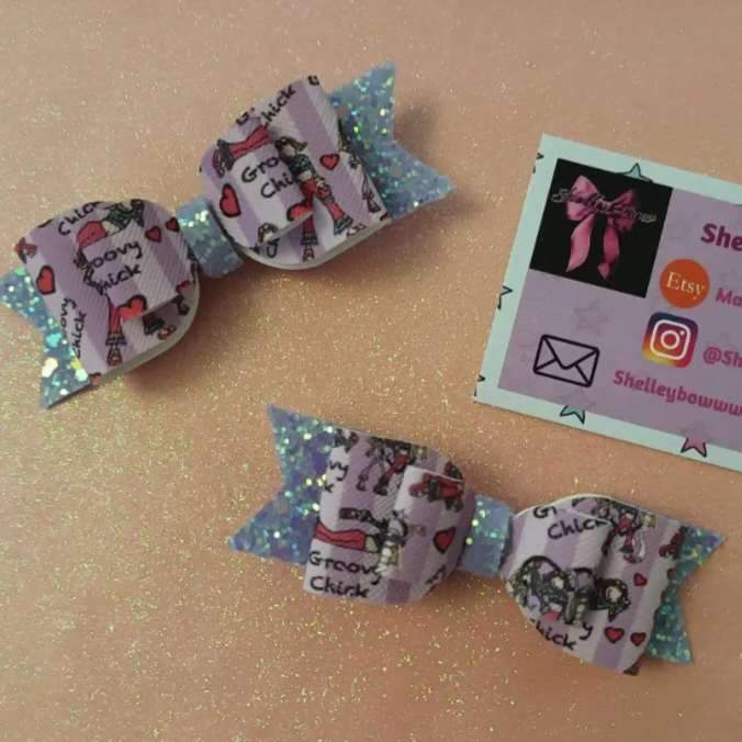 Groovy chick bang on the door hair bows and clips 