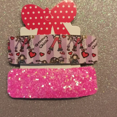 Groovy chick bang on the door hair bows and clips 