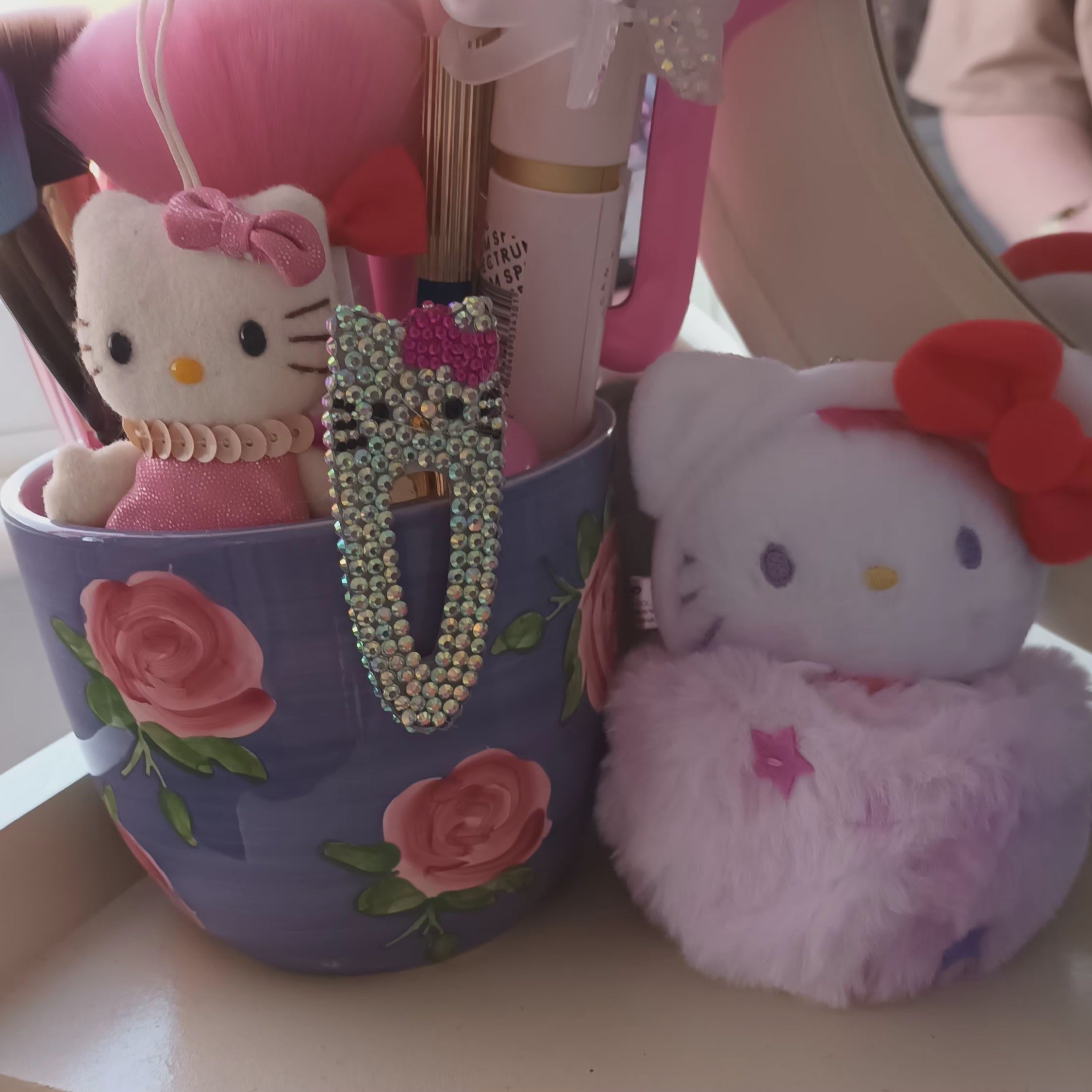 Hello kitty crystal hair clip