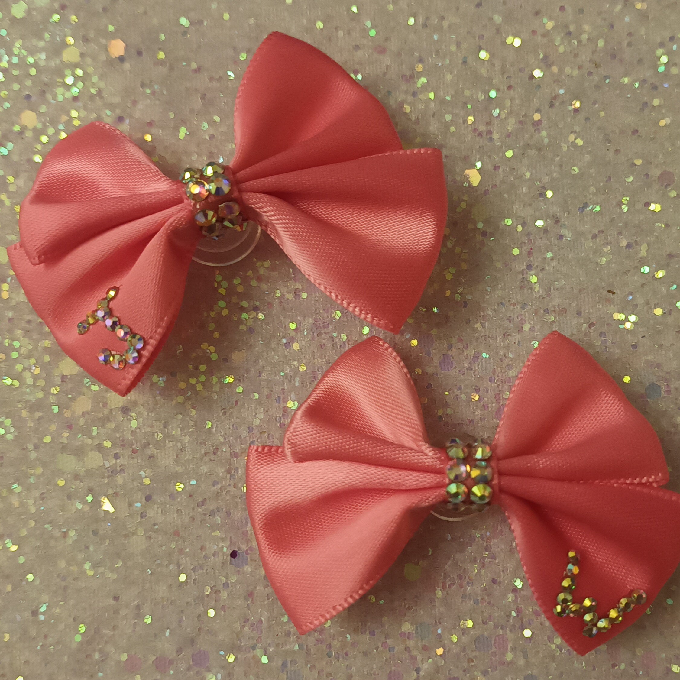 Pink croc bow charms