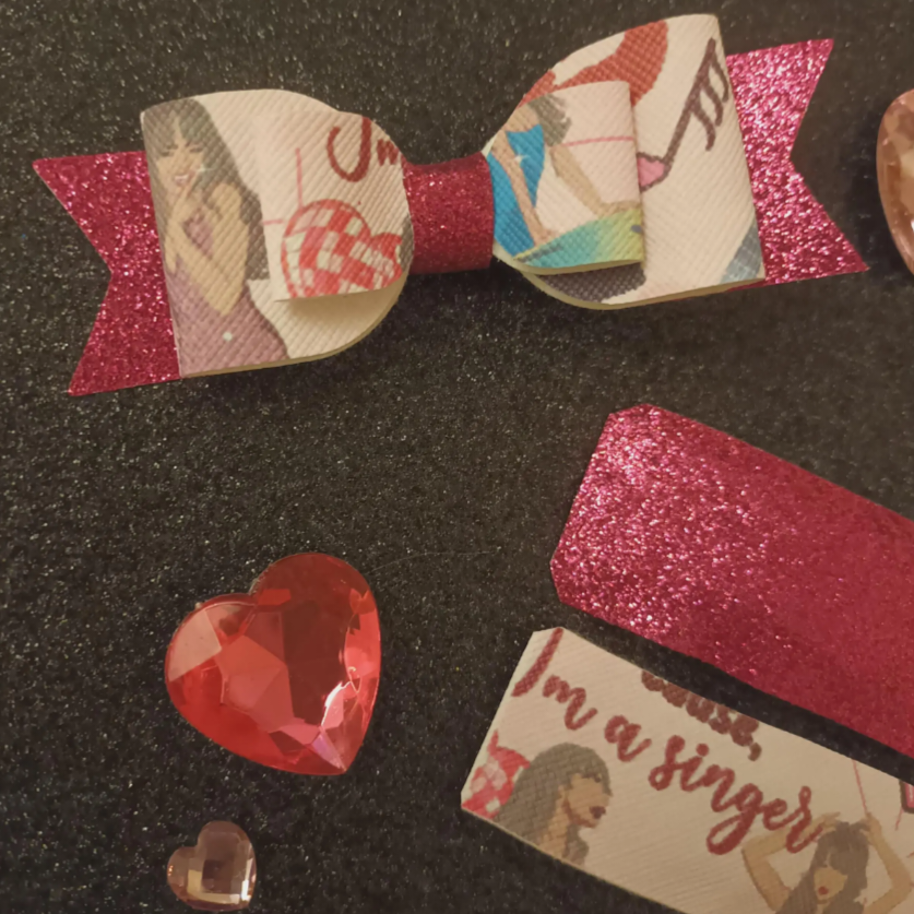 Sabrina carpenter print hair bow and clips 