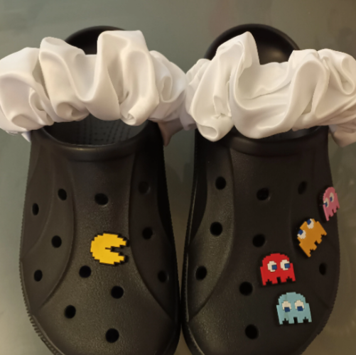 White satin croc strap scrunchies 